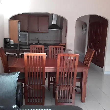 Edifício Elimar 5, T1 - *